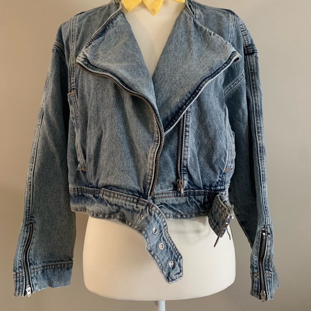 Zara Blue washed effect cropped Denim Jacket size Medium - Picture 2 of 8